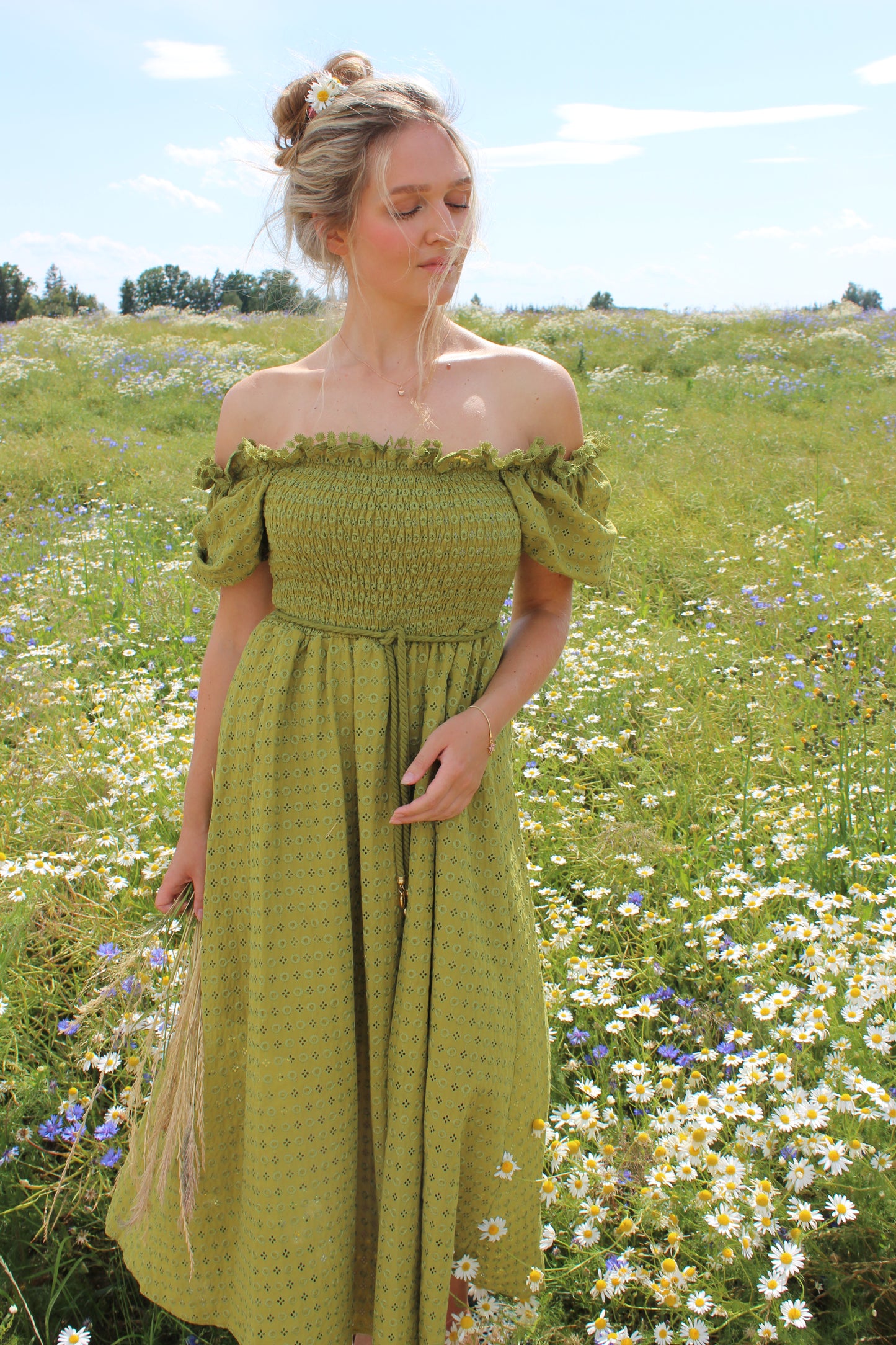 Dress „Smilga“