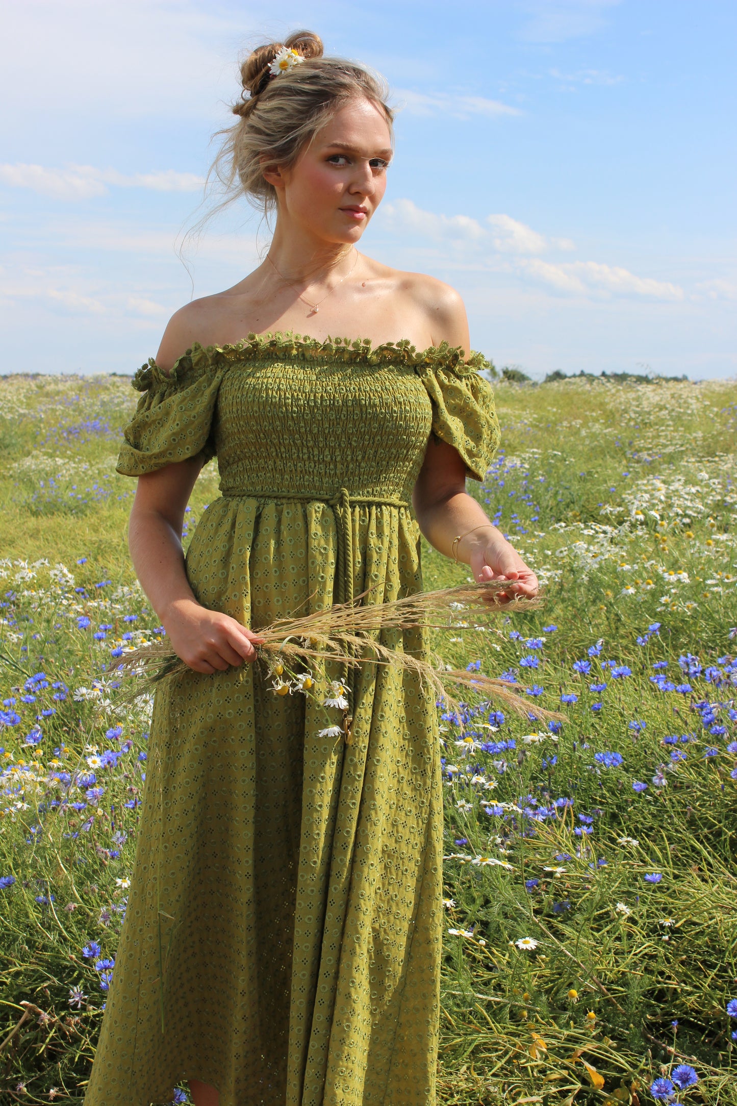 Dress „Smilga“